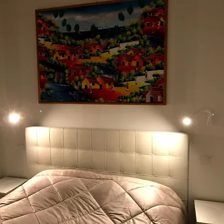Villaggio Boschetti 10a 아파트 *
