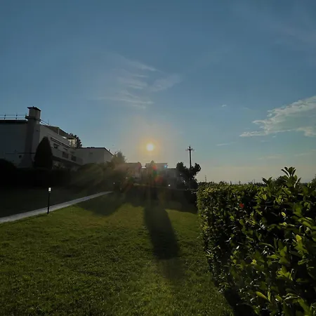 Villaggio Boschetti 10a Apartament